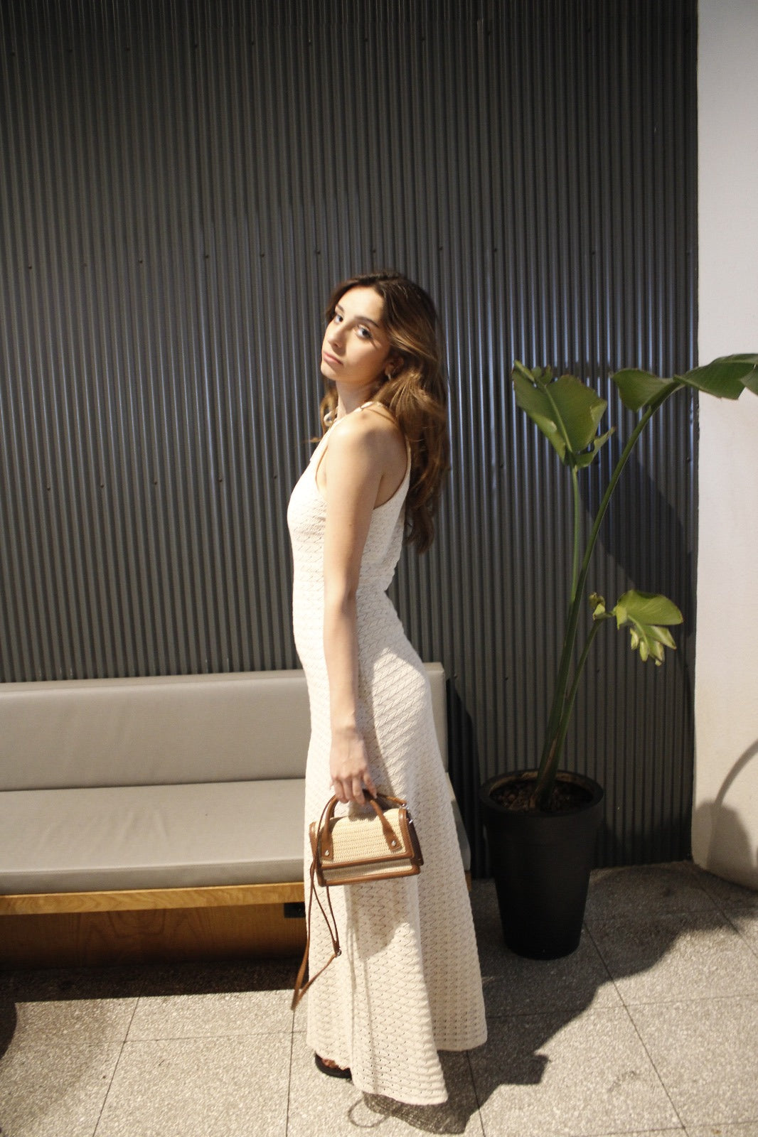Halter Yaka Ekru Renk Natural Uzun Çan Elbise Luna Elbise