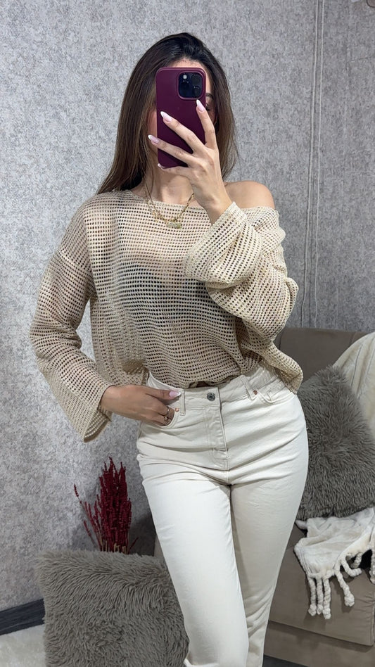 Lurexli Kayık Yaka Ajurlu Desen Bluz