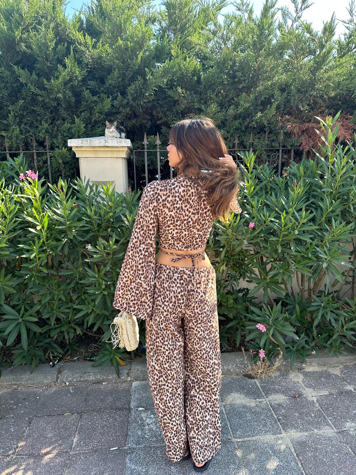 Leopar Desenli İspanyol Kollu Bol Paça Yazlık Takım